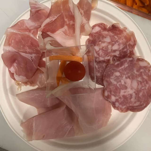 Tagliere di salumi e formaggi